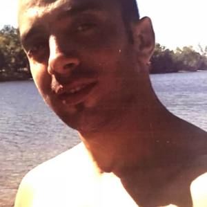 Meet your Posher, Eyad